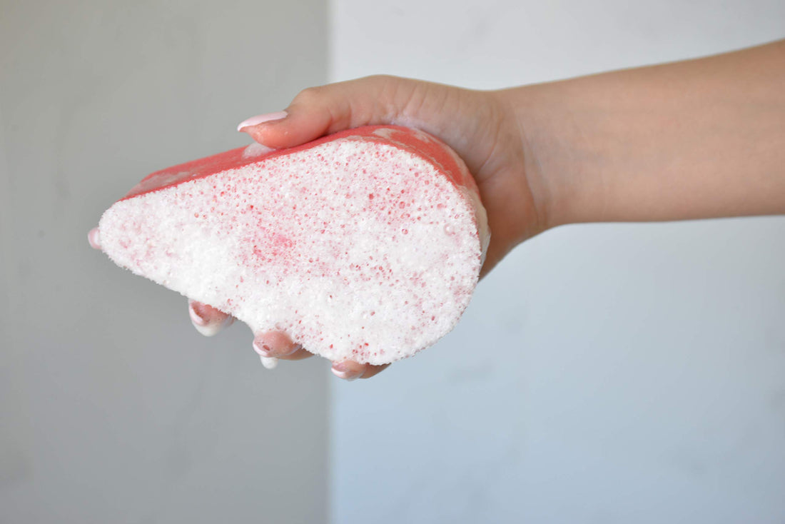 Spongeables Spongeables anti-cellulite body wash in a sponge, english rose scent, spa cellulite massager, moisturizer and exfoliator, 20+ washes, 4 Ounce sponge, pack of 3, 3 Count