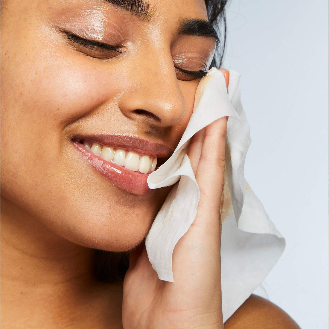 Pacifica Beauty | Glowing Makeup Remover Wipes | Gycolic Acid, Coconut Water, Aloe Infused | Daily Cleansing + Exfoliating | Clean Skin Care | Plant Fiber Facial Towelettes | Vegan + Cruelty Free