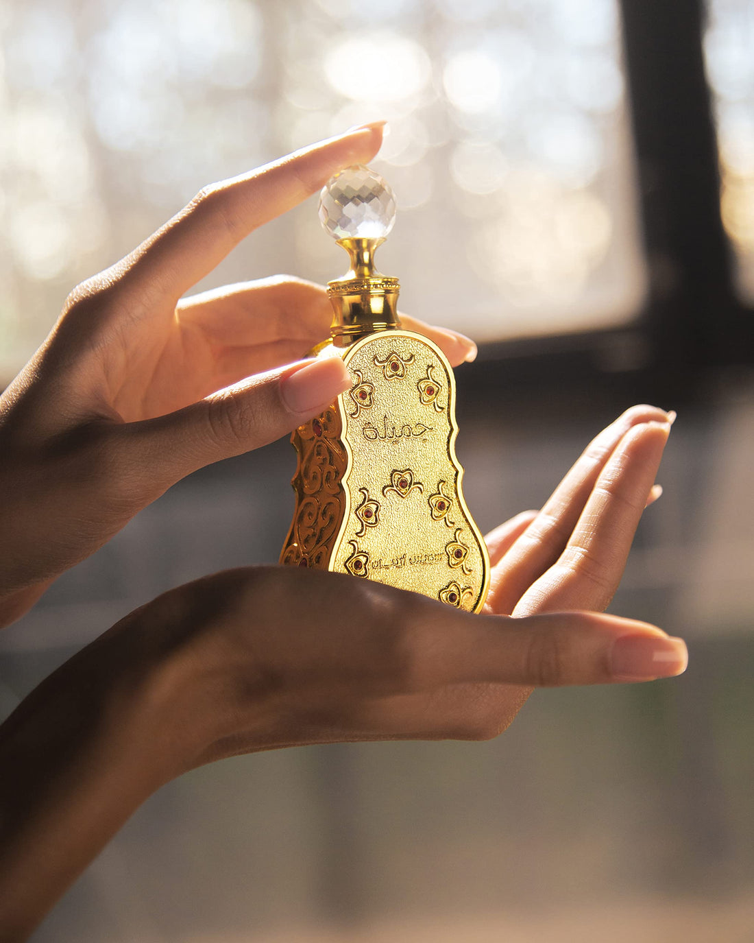 Swiss Arabian Jamila- Luxury Products From Dubai - Long Lasting And Addictive Personal Perfume Oil Fragrance - A Seductive, Signature Aroma - The Luxurious Scent Of Arabia - 0.5 Oz (Jamilia)