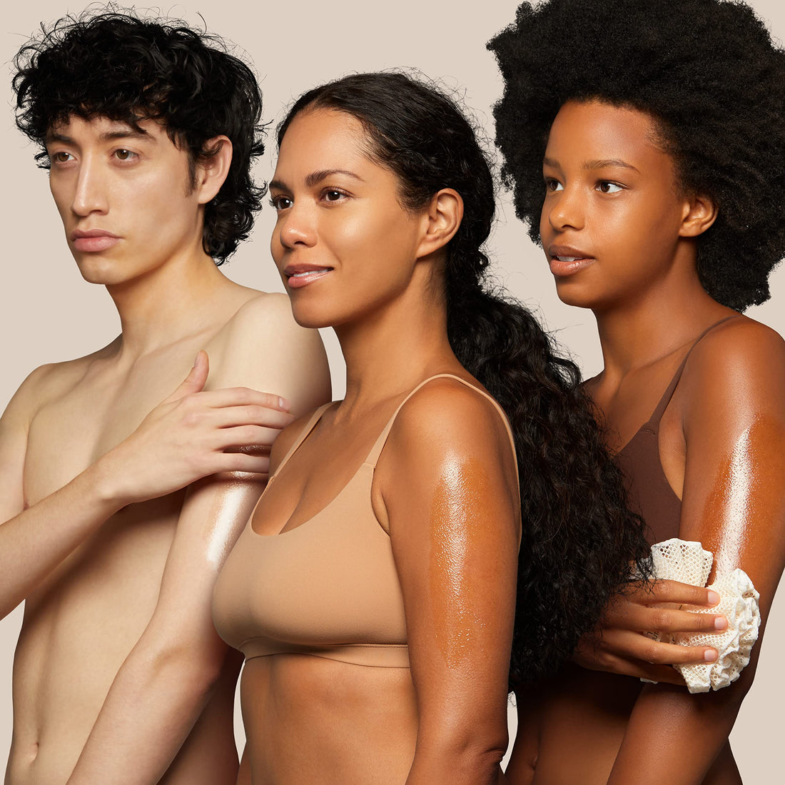 OGX Radiant Glow + Argan Oil of Morocco Extra Hydrating Body Wash for Dry Skin, Moisturizing Gel Body Cleanser for Silky Soft Skin, Paraben-Free, Sulfate-Free Surfactants, 19.5 Fl Oz