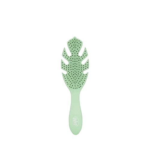 Wet Brush Go Green Hair Detangler Brush, Green - Detangling Hair Brush - Ultra-Soft IntelliFlex Bristles Glide Through Tangles & Gently Loosens Knots While Minimizing Pain, Split Ends & Breakage