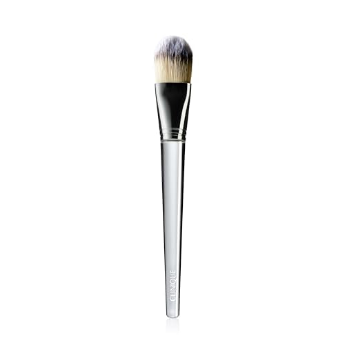 Clinique Foundation Blending Brush for Liquid Foundation, Powder Foundation, and Cream Foundation | Buildable Coverage