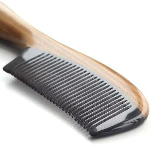 Myhsmooth Gb-yb-nt Handmade No Static Black Buffalo Horn Comb with Green Sandalwood Handle (Rounded)