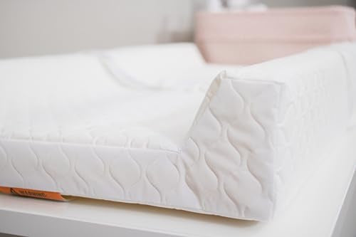 Regalo Baby Basics Non-Slip Infant Changing Pad with Patented Easy-Grip System – Water Resistant Cover, Compatible With Standard Changing Pad Covers and Dressers, Safe and Secure, White