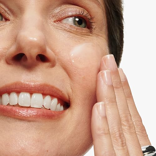 Clinique Turnaround Accelerated Renewal Face Serum | Exfoliating + Smoothing, 1 Fl Oz