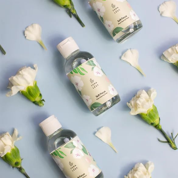 LUMA & LEAF Clearing Facial Toner 4 Oz - Natural Toner with Willow Bark, Salicylic Acid, Niacinamide, Marshmellow Root - Deep Nourishing and Pore Tightening Skin Toner for Blemish and Acne-Prone Skin