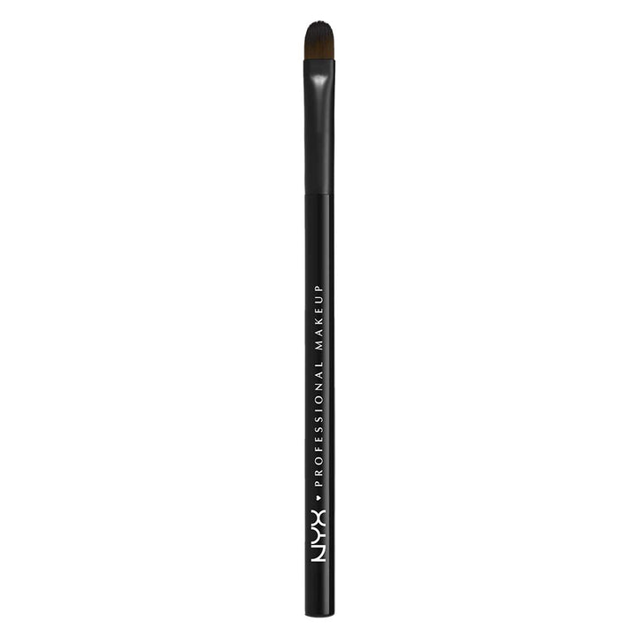 Nyx Professional Makeup Collection Flat Detail Pro Brush