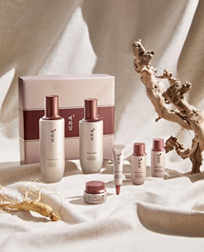 THE FACE SHOP Yehwadam Heaven Grade Ginseng Rejuvenating Toner | Anti-aging Toner for Skin Elasticity & Suppleness | Water-oil Balancing,Radiant & Natural Complexion | 5.24 fl. Oz,K-Beauty