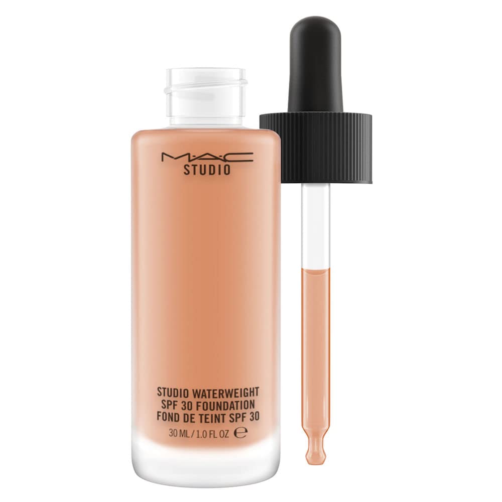 M.A.C Studio Waterweight SPF 30 Foundation-NW35-30 ml
