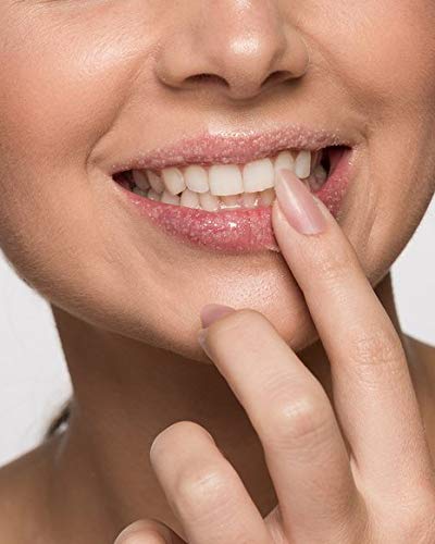 sara happ The Lip Scrub