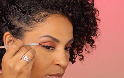 beautyblender WING MAN Curved Eyeliner Brush for Gel, Liquid and Powder Makeup. Vegan, Cruelty Free and Made in the USA