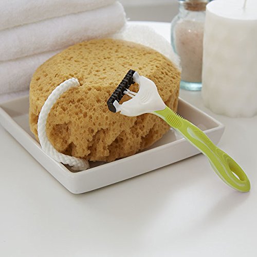 Schick Xtreme3 Razors with Hawaiian Tropic Scented Handles, 4-Count (Pack of 2)