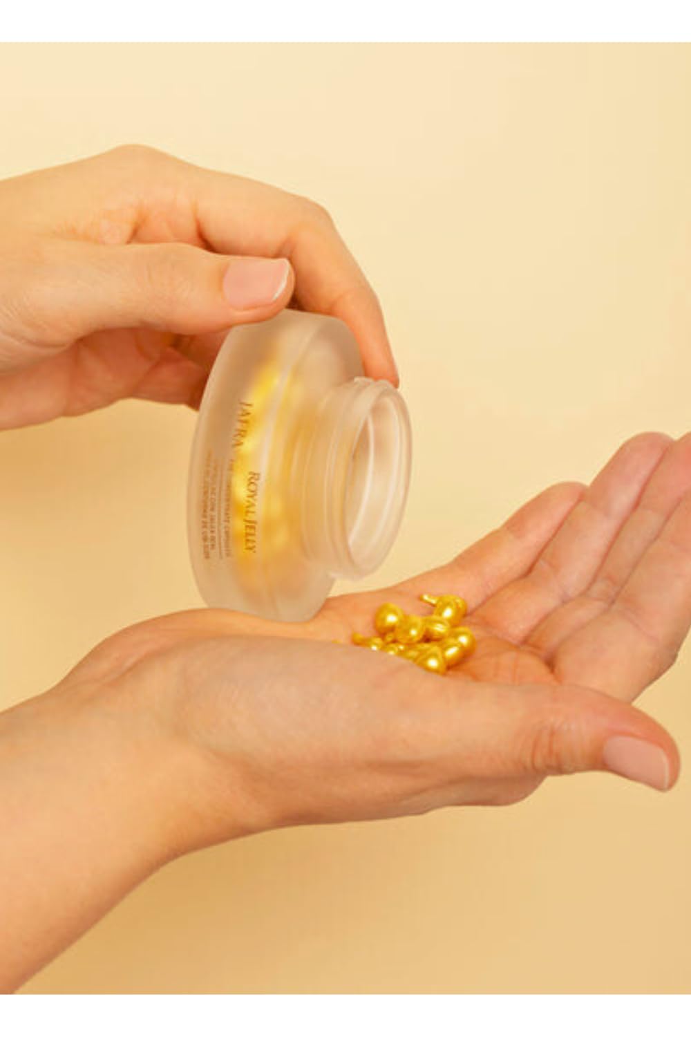 Jafra Royal Jelly Eye Concentrate Capsules 60 capsules .27 fl. oz.