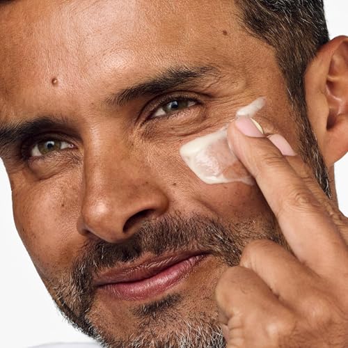 Clinique For Men Shave Set | Face Scrub, 1 Fl Oz | Cream Shave, 1 Fl Oz | Moisturizing Lotion, 1 Fl Oz | Exfoliating + Moisturizing