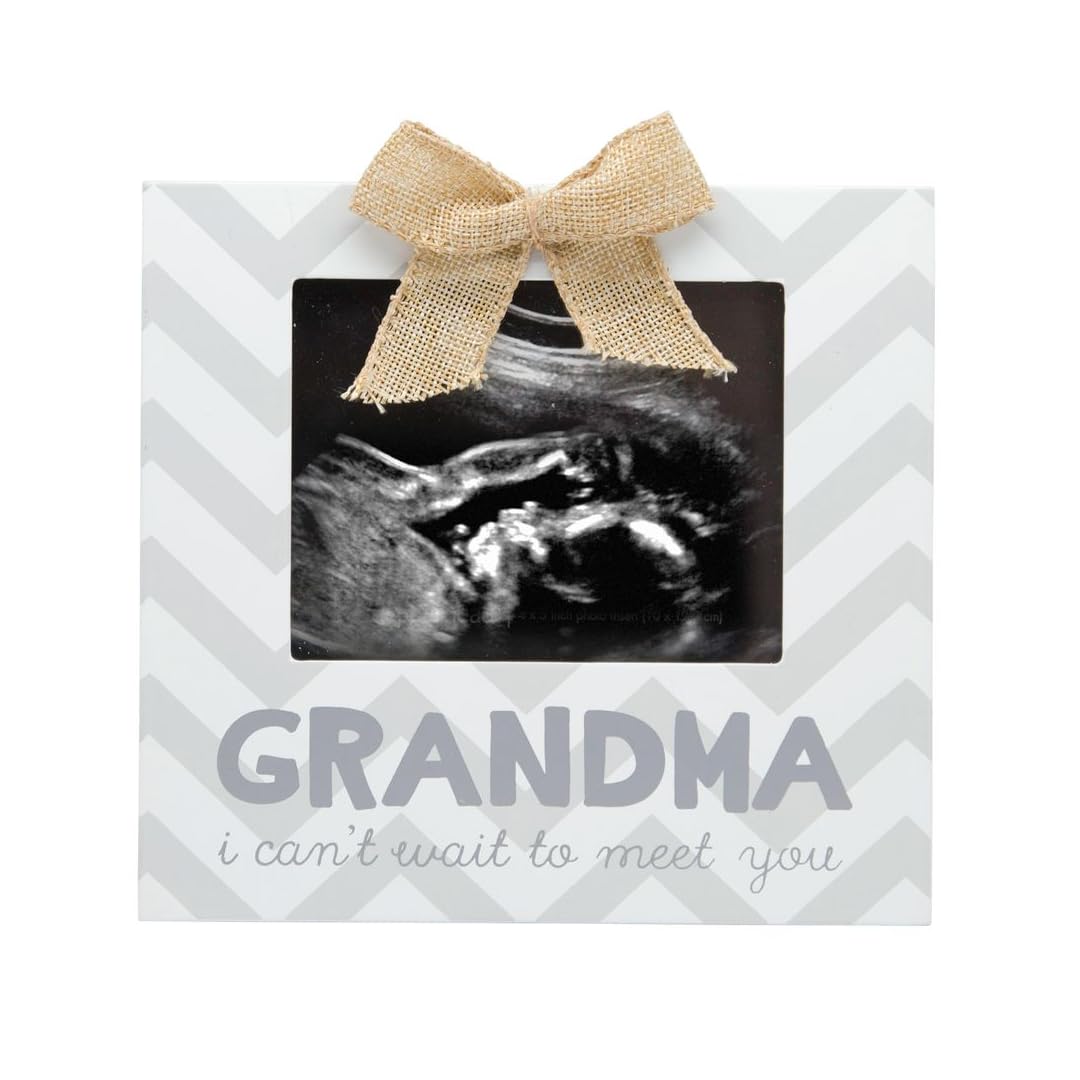 Pearhead Grandma Pregnancy Announcement Sonogram Picture Frame, Ultrasound Photo Frame for New Grandparents, Ideal Pregnancy Reveal Keepsake for Grandmothers, 4x5 Photo Insert, Chevron Gray