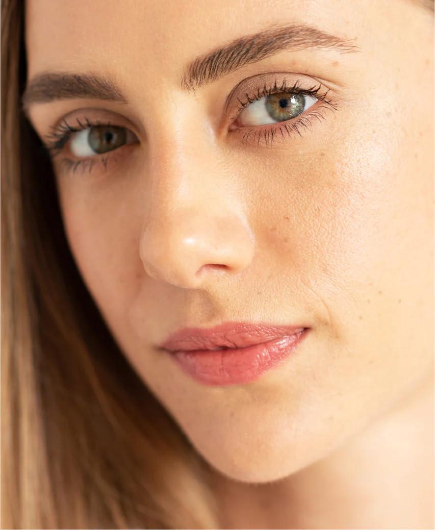 Ere Perez - Natural Almond Oil Eyebrow Pencil - Light Brown-Grey