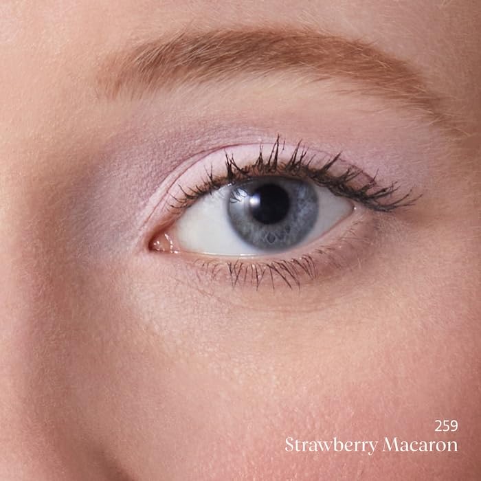 Colorful Eyeshadow Mono (Strawberry Macaroon) Light Pink Matte