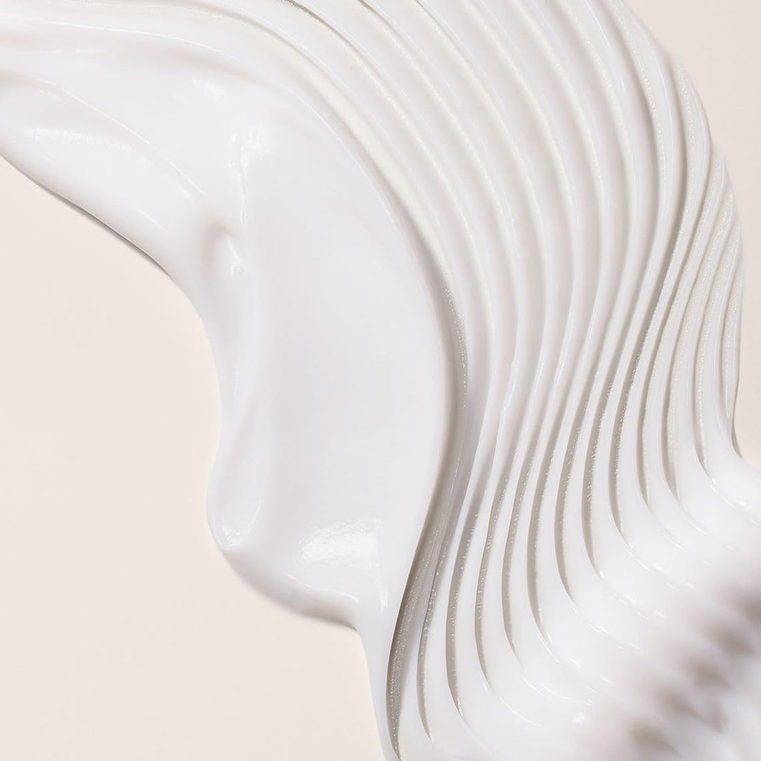 RODAN + FIELDS SMOOTH+ Conditioner | 8 fl oz | Hydrating Conditioner for Dry Damaged Hair | Reduces Frizz & Nourishes Curly Hair | Supports Health & Beauty | Safe for Color & Chemically Treated Hair