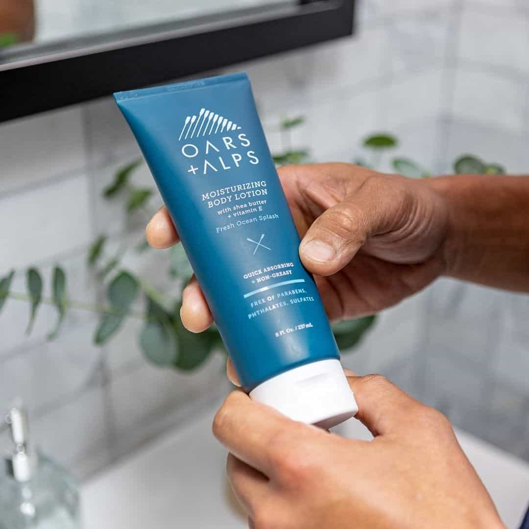 Oars + Alps Body Lotion with Viatmin E, Hydrates with Shea Butter and Sunflower Oil, Fresh Ocean Splash, 8 Oz