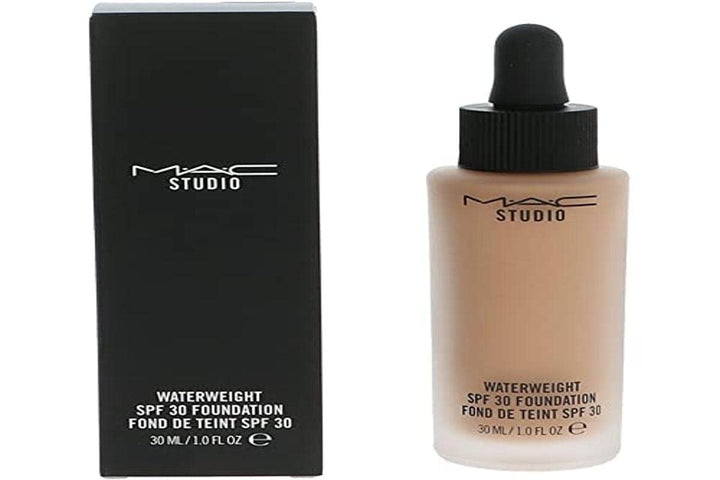 M.A.C Studio Waterweight SPF 30 Foundation