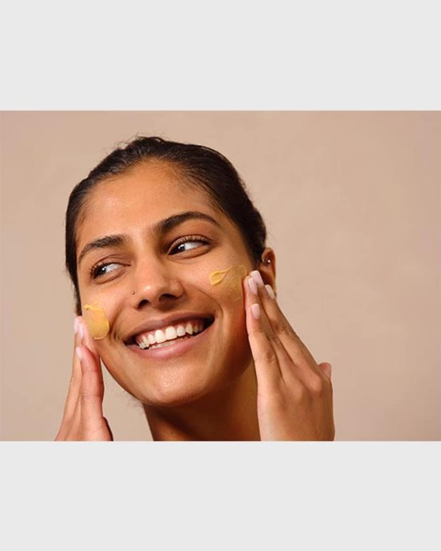 The Body Shop Microdermabrasion Vitamin C, 100 Ml - Buffs Away Dead Skin Cells | Reveals Radiant- Looking Skin | For A Purified, Silky Smooth Feel