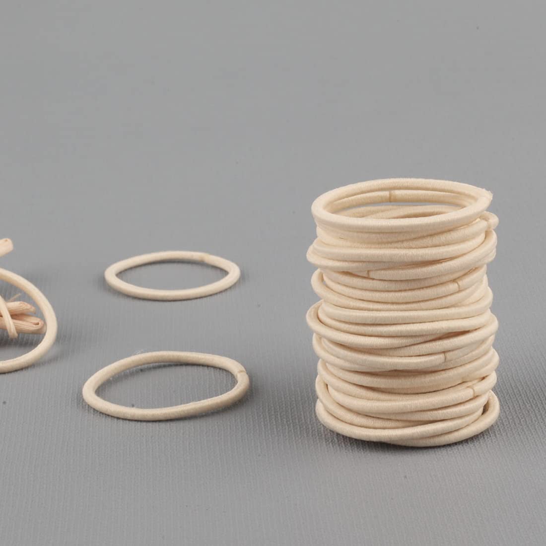 100pcs Baby Hair Ties Small Elastic Toddler Hair Ties Seamless Hair Bands Ponytail Holders for Kids Girls(2 mm x 2.5 cm,Beige Blonde)