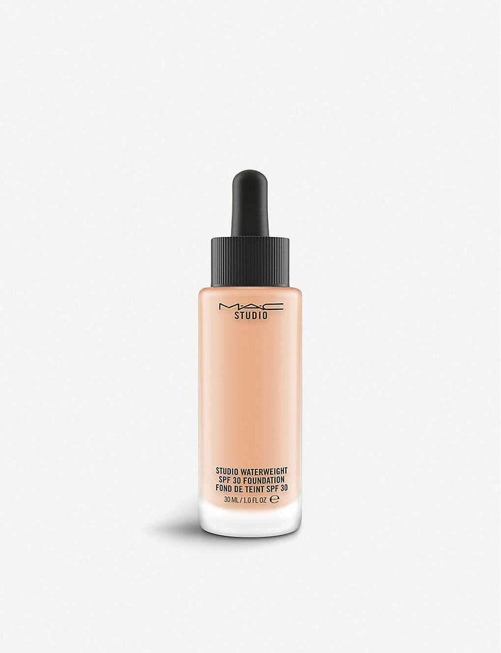 MAC Studio Waterweight Foundation NW18 30ml