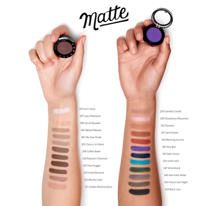 Colorful Eyeshadow Mono (Strawberry Macaroon) Light Pink Matte