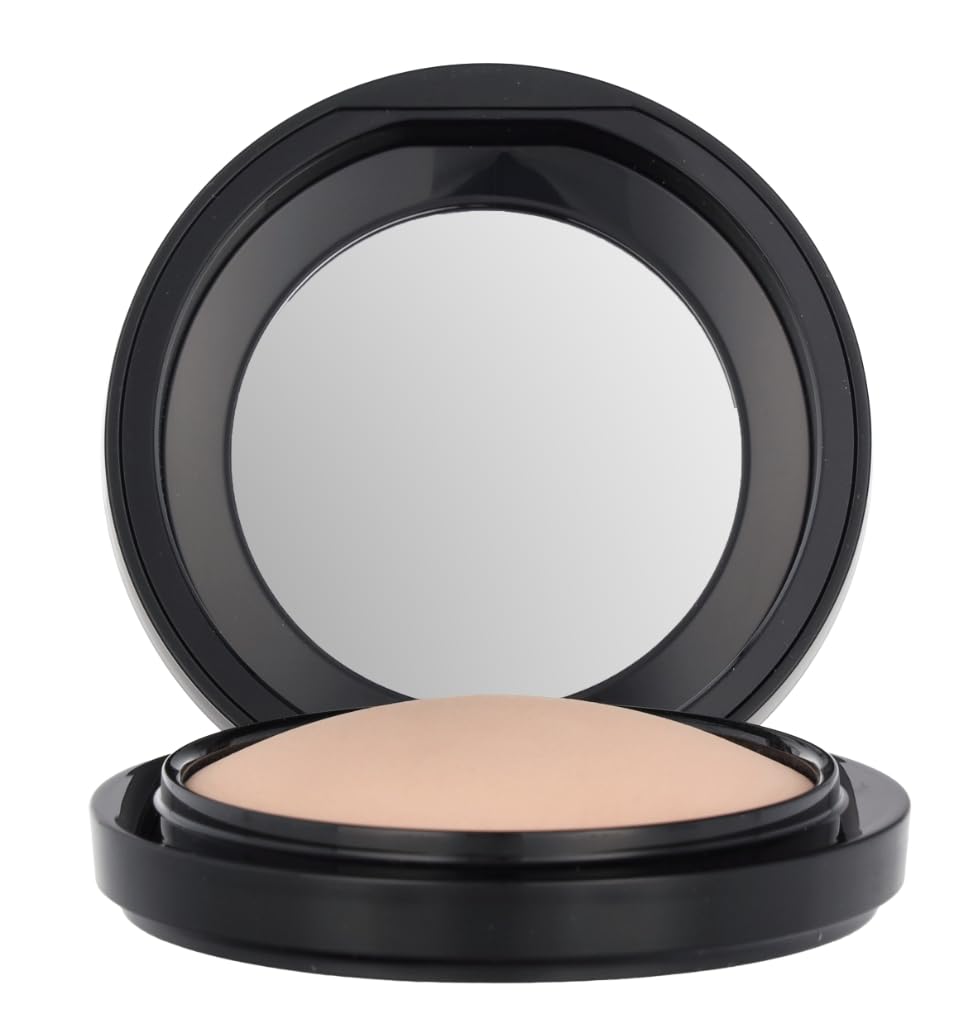MAC Mineralize Skinfinish Natural - Medium Plus 10 g / 0.35 oz