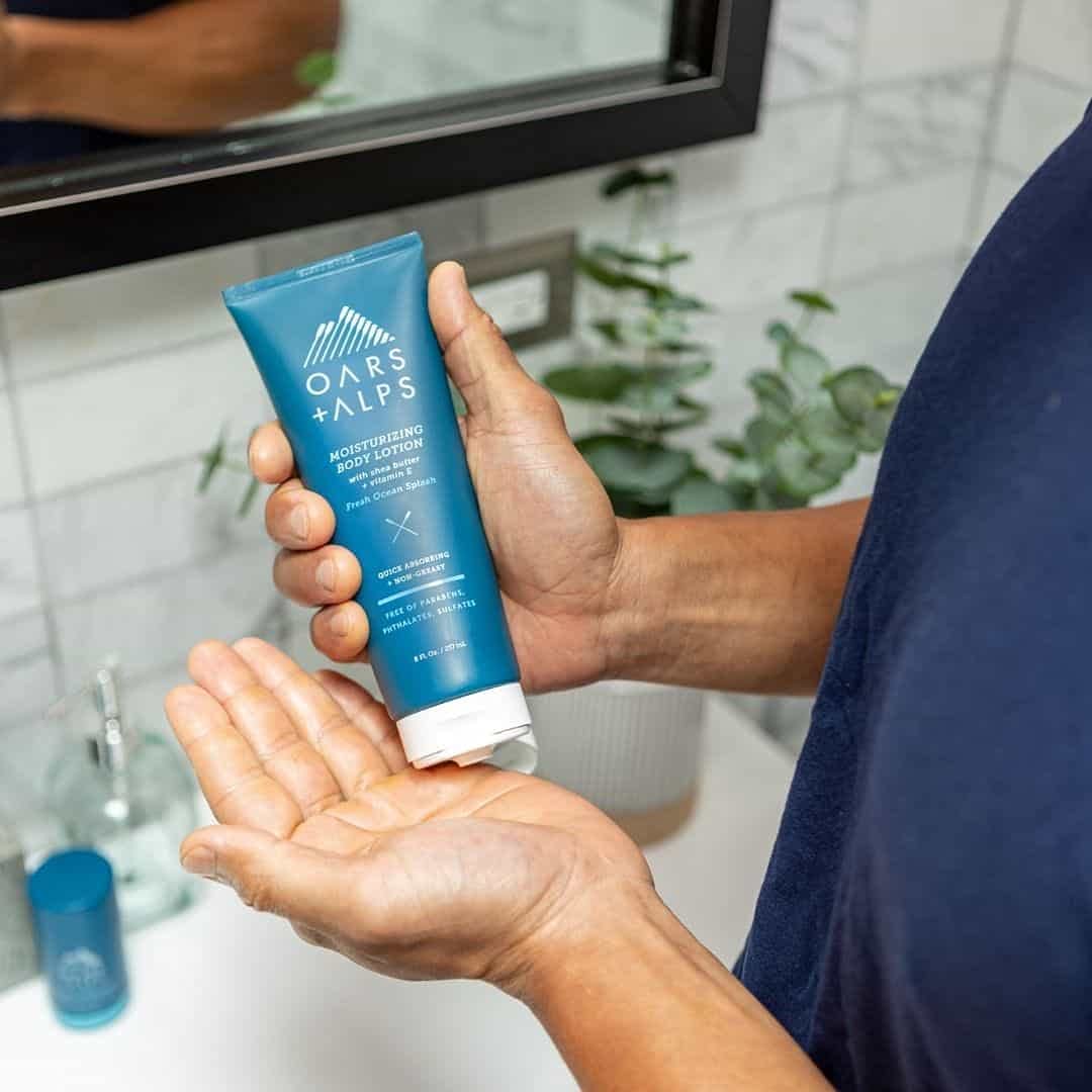 Oars + Alps Body Lotion with Viatmin E, Hydrates with Shea Butter and Sunflower Oil, Fresh Ocean Splash, 8 Oz