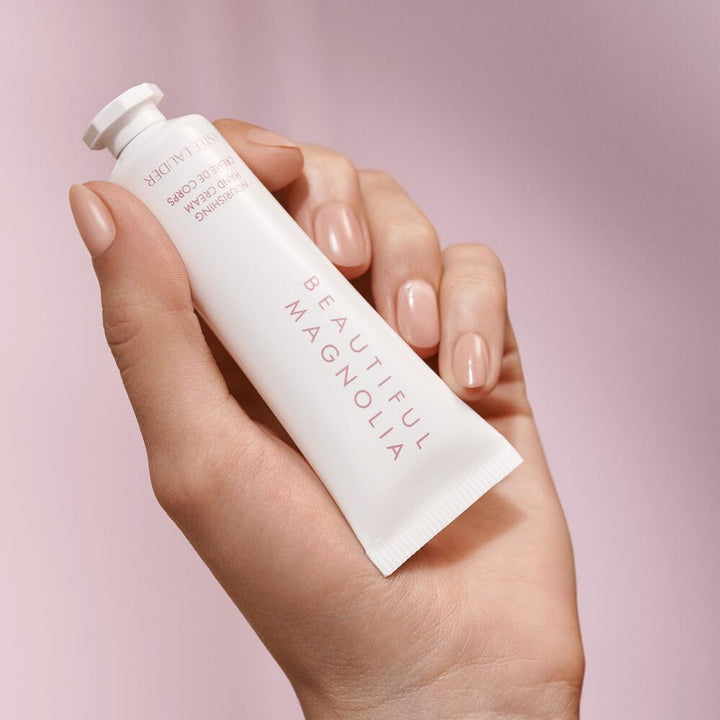 Estée Lauder Beautiful Magnolia Moisturizing & Nourishing Hand Cream with Notes of Lush Magnolia, Solar Gardenia, Warm Woods & Luminous Musk, 1.0 Ounce