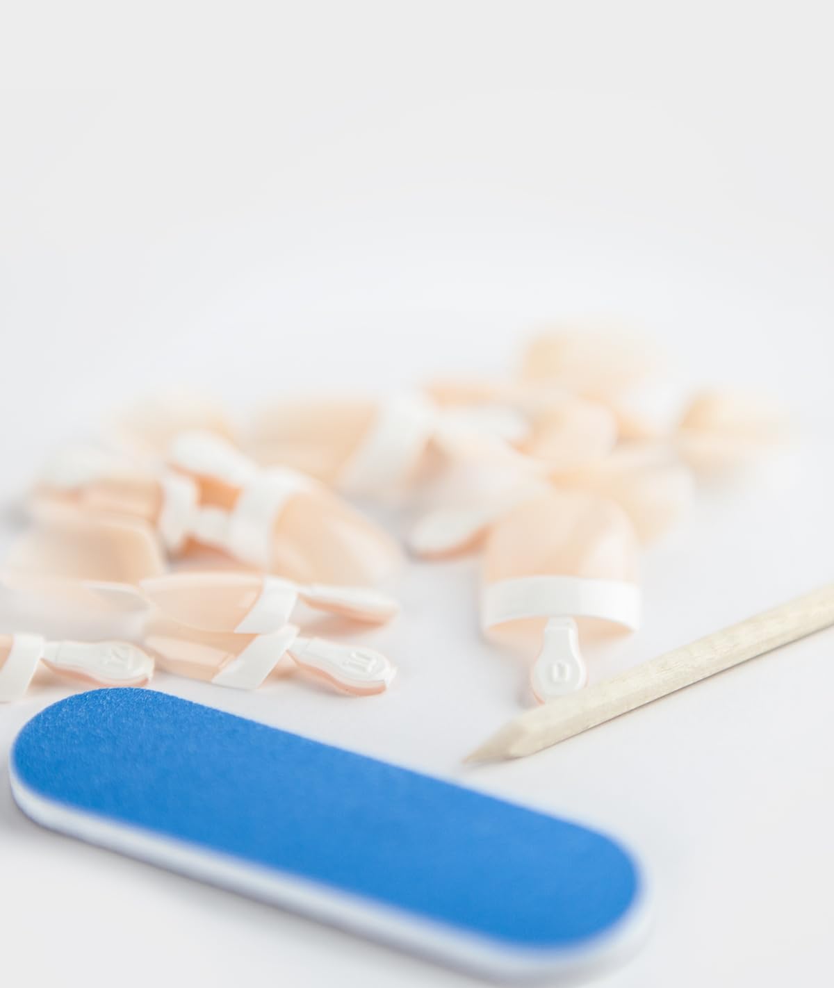 Kiss Everlasting French Nail Manicure, Chip-Free with Flexi-Fit Technology, Real Short, Endless, Nail Kit with Pink Nail Glue (Net Wt. 2 g / 0.07oz.), Mini File, Manicure Stick, and 28 Fake Nails