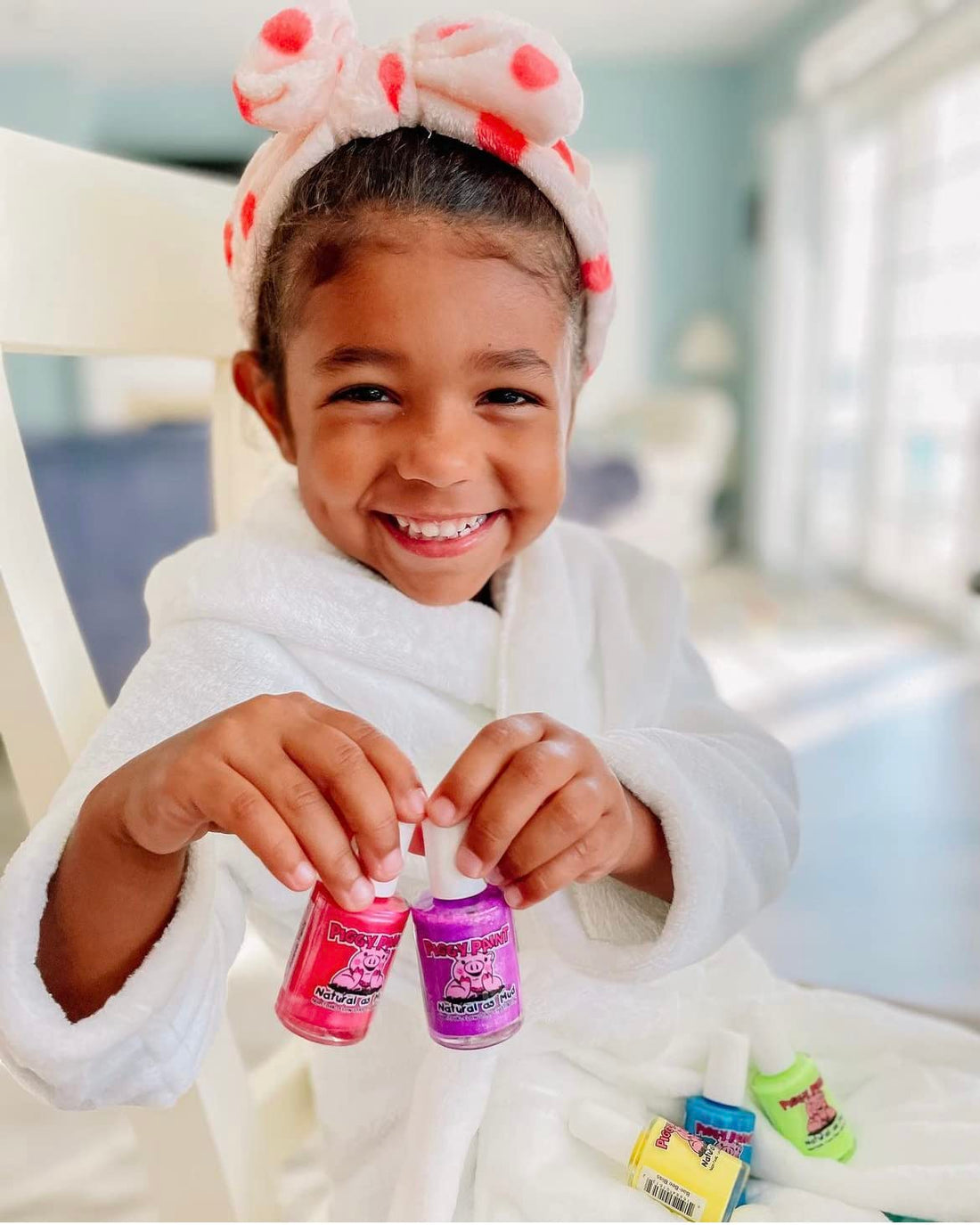 Piggy Paint - 100% Non-toxic Girls Nail Polish, Safe, Chemical Free, Low Odor for Kids - 3 Polish Gift Set (Rainbow Party)