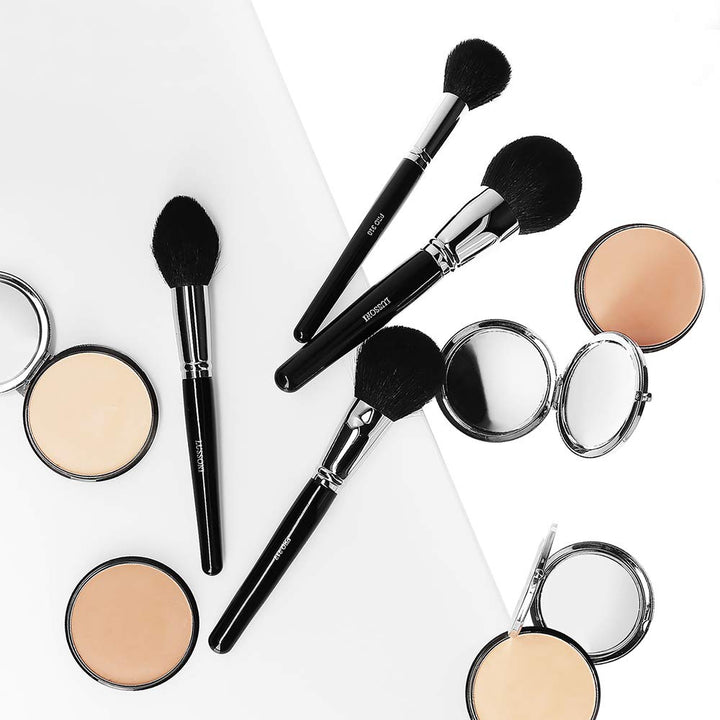 T4B Lussoni Pro 218 Professional Tapered Powder Makeup Brush for Applying Powders and Contouring with Easy to Clean Mixed Bristles Designed for Professional Use