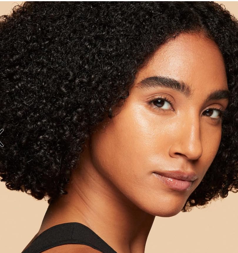 Bobbi Brown Vitamin Enriched Hydrating Skin Tint SPF 15 with Hyaluronic Acid Golden 4