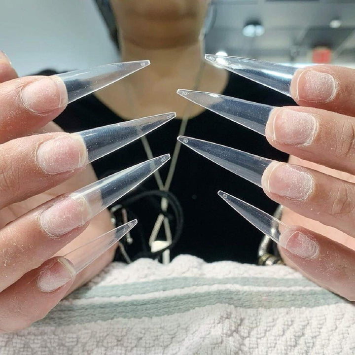 YIMART 600pcs Acrylic Medium Long Stiletto Nail Tips Easy Coffin Nails Sharp False Nail Art Tips For Nails Salon (Clear)