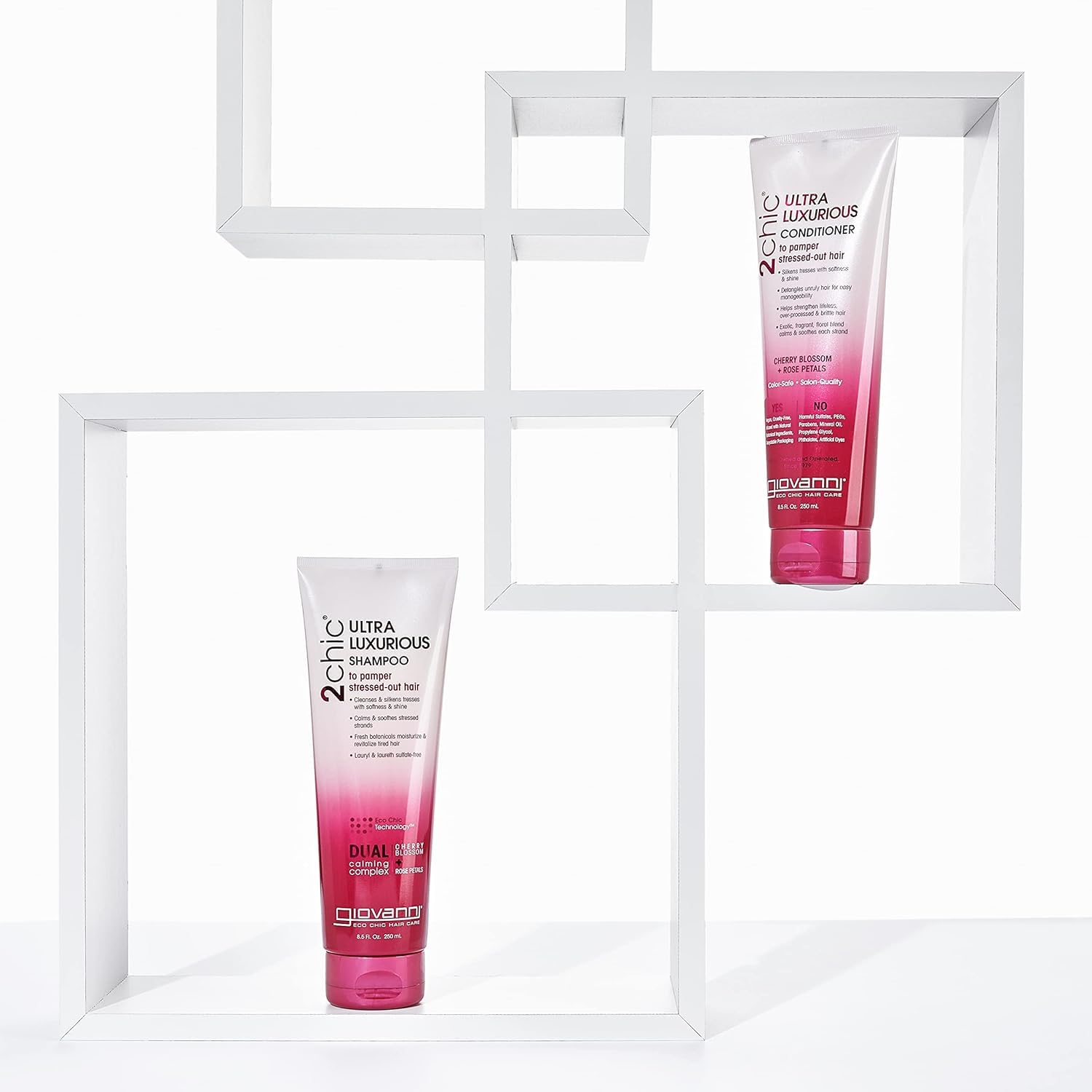 Giovanni 2chic Ultra-Luxurious conditioner with Cherry Blossom & Rose Petals Value Size, 24 Fluid Ounce