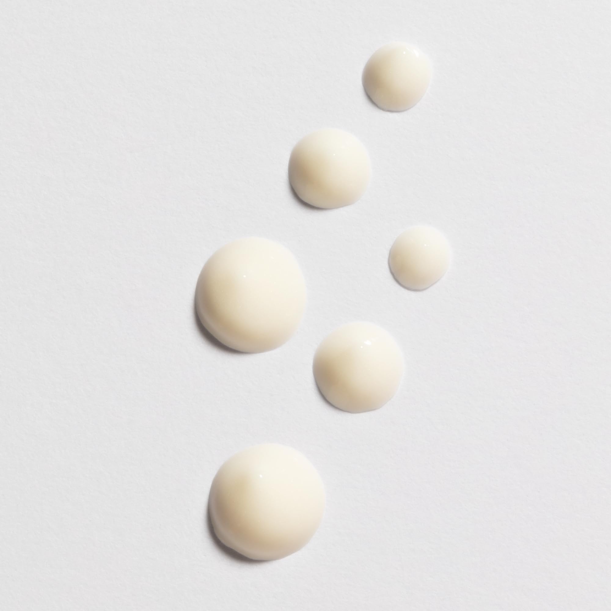 Lumene Nordic-C [Valo] Eye Cream - Energizing Under Eye Cream for Dark Circles, Puffiness & Wrinkles - Radiance Boosting Formula Enriched with Vitamin C & Hyaluronic Acid (0.5 oz)