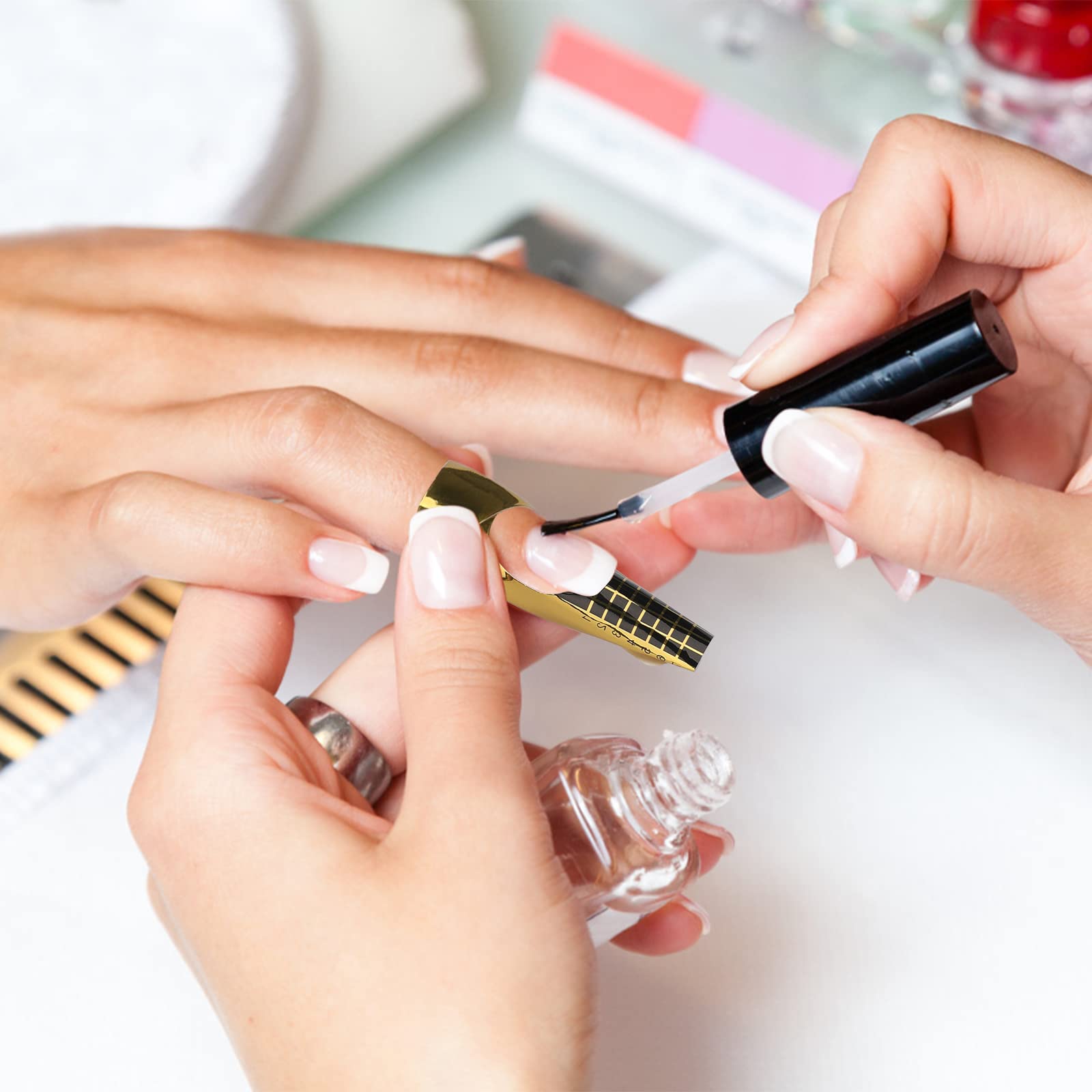 G2PLUS Nail Form Guide Stickers for Acrylic Nail Art Tips / Gel Nail Polish Extensions (1 Roll / 500 PCS - Gold)