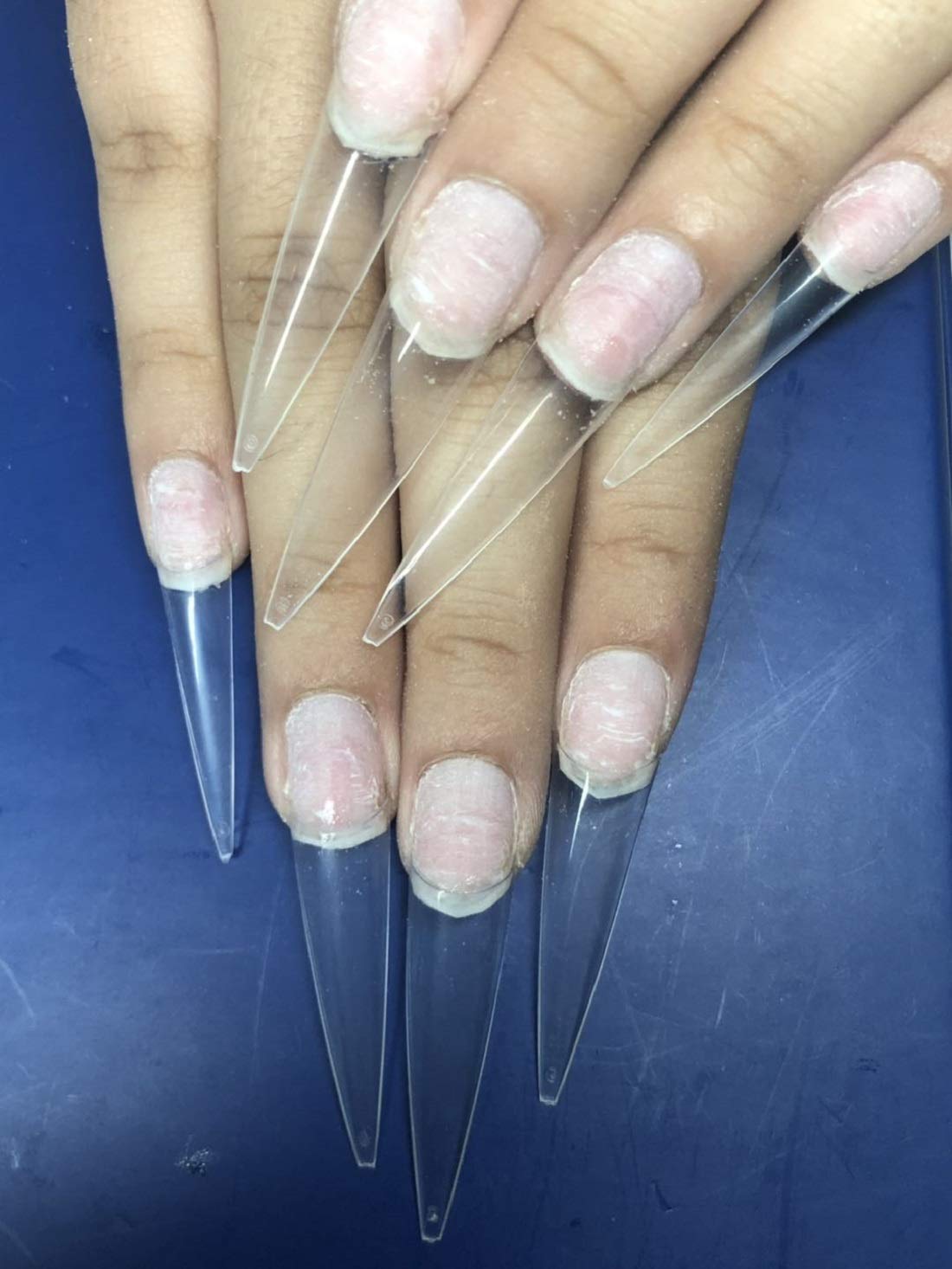 YIMART 500pcs Acrylic Medium Long Stiletto Nail Tips Easy Coffin Nails Sharp False Nail Art Tips For Nails Salon (Clear)
