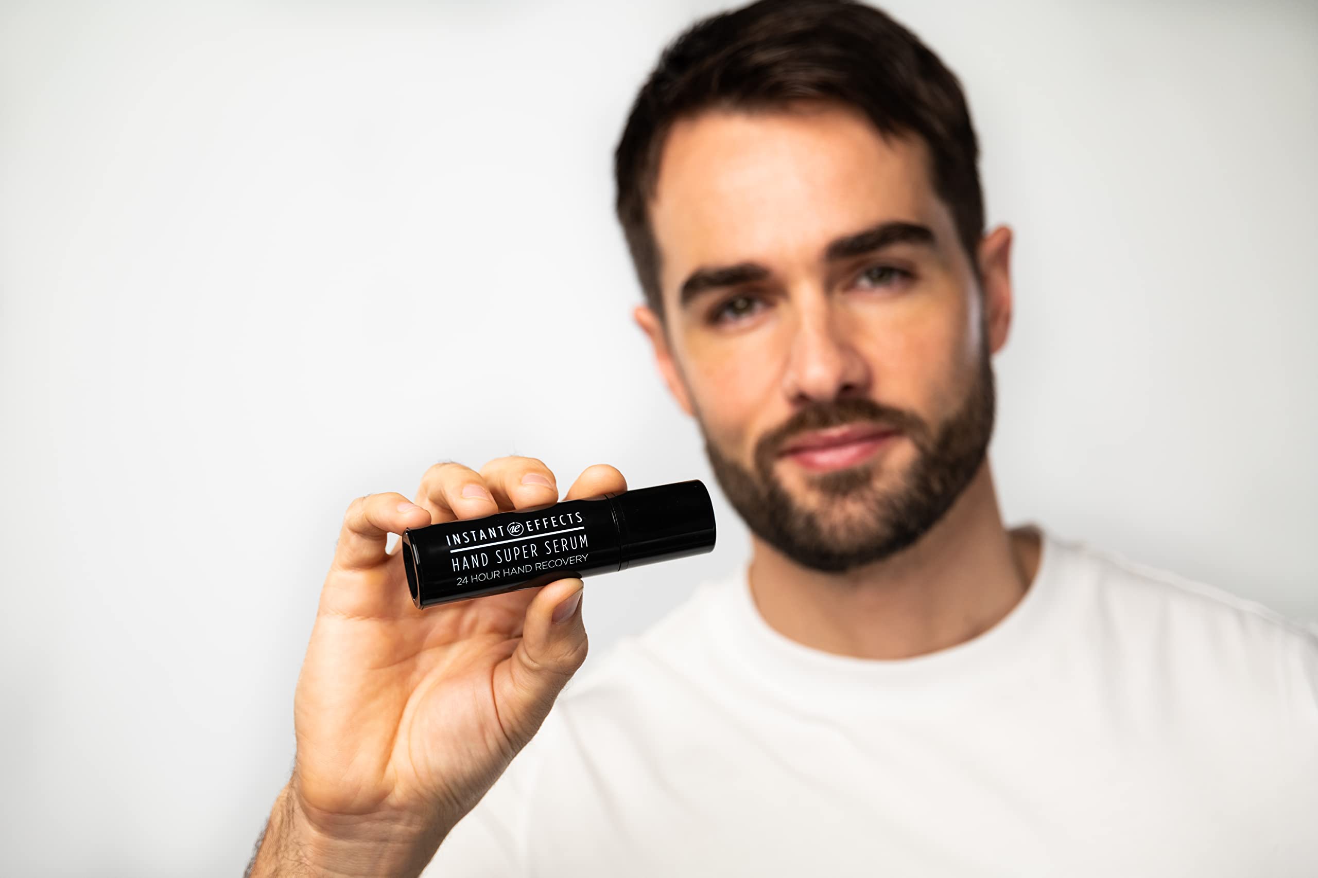 Instant Effects HAND SUPER SERUM 30ml - 24 Hour Recovery Cream For Anti-Ageing, Wrinkles, Dryness, Age Spots & Pigmentation, Sun Damage (I0110512)