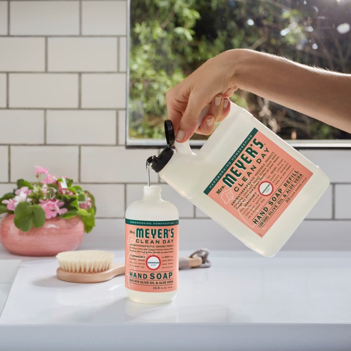 33 Oz Liquid Hand Soap Refill Pouch with Geranium