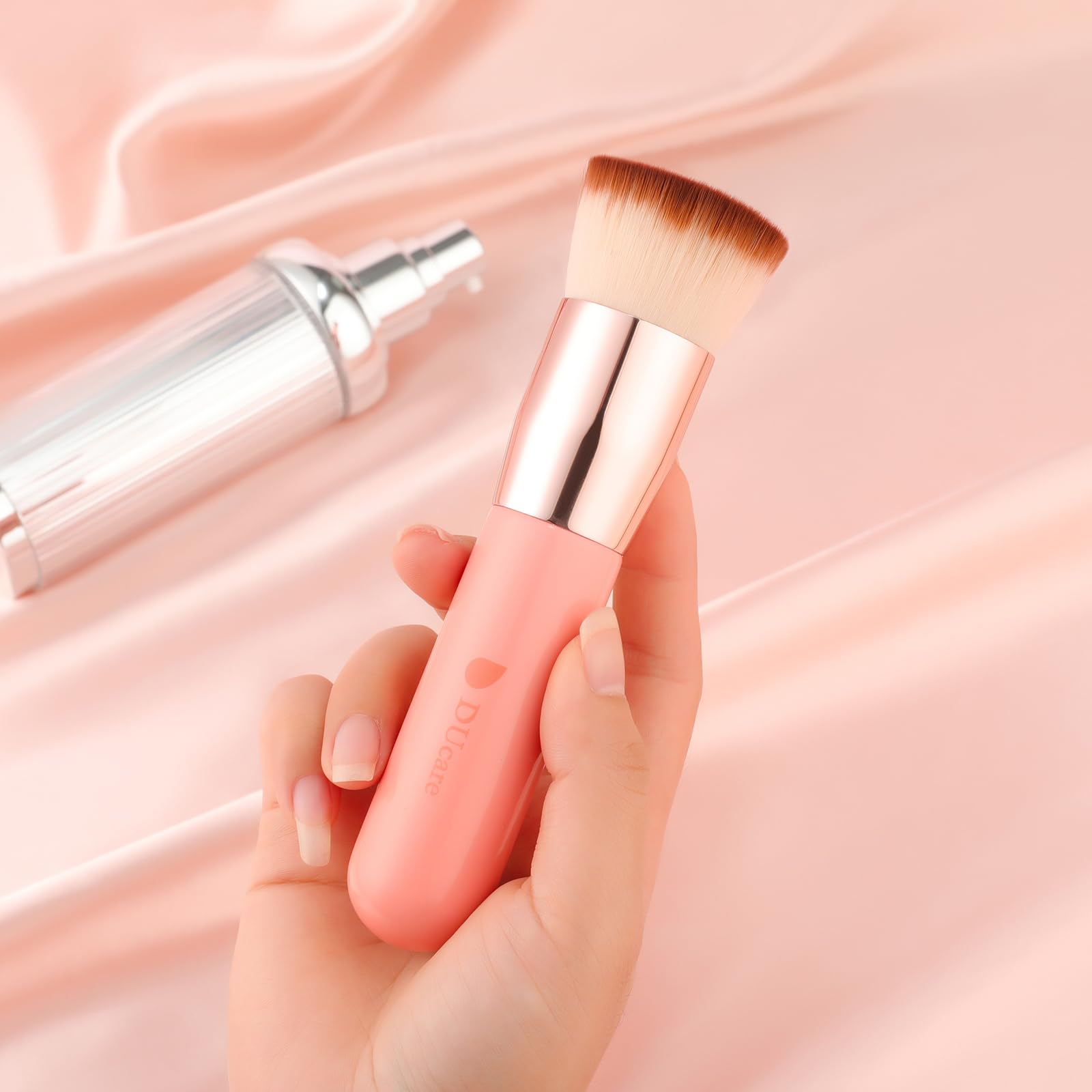 DUcare Kabuki Foundation Brush Makeup Brushes Synthetic Buffing Stippling Professional Liquid Blending Mineral Powder Makeup Tools