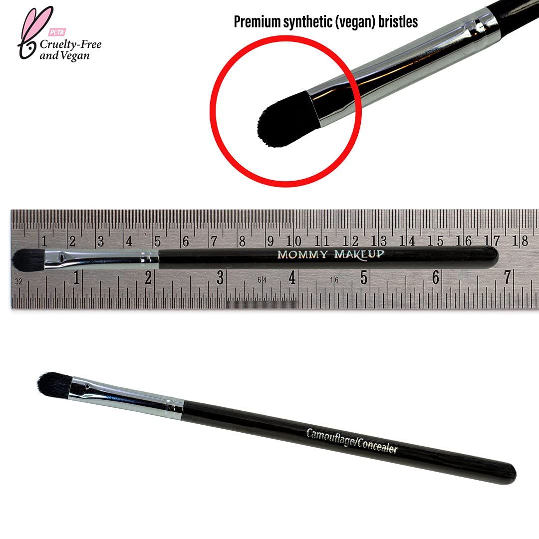 Camouflage/Concealer Makeup Brush for concealing under eye area, eyelid and face imperfections.