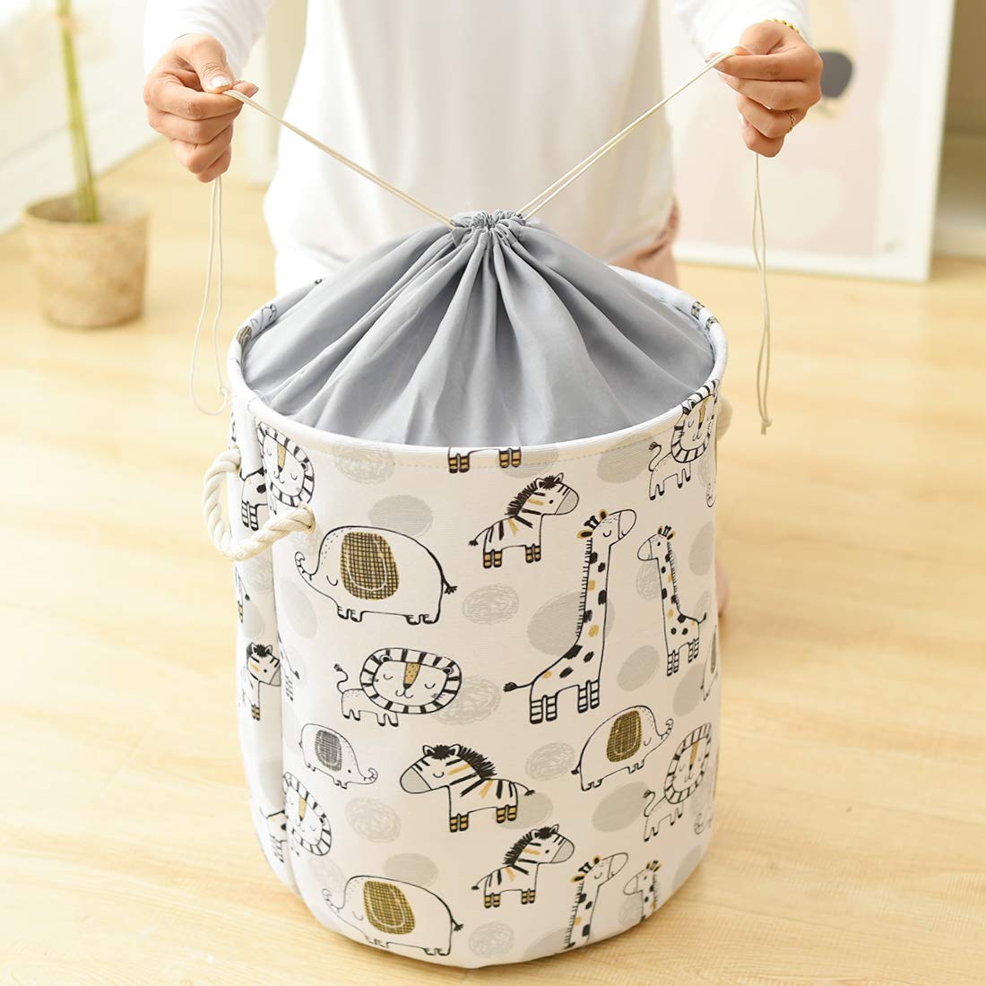 INough Baby Laundry Baskets Baby Hamper, Toy Basket for Kids Washing Basket, Toys Storage Basket for Soft Toy Animal Basket Safari Nursery Decor (Giraffe)