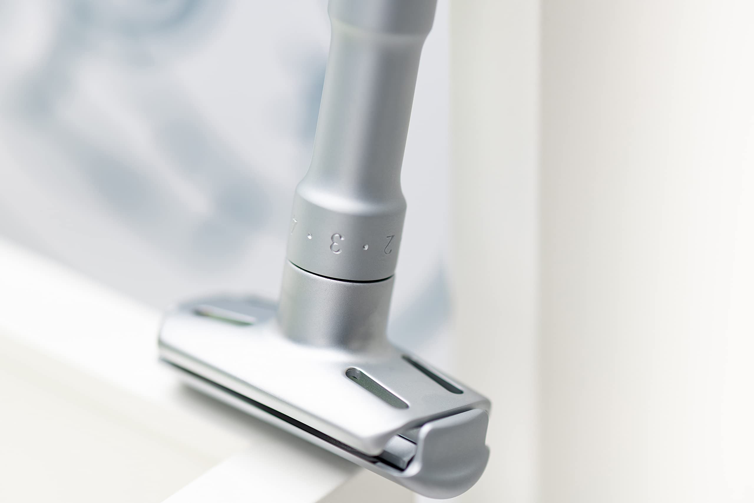 Merkur Razor Adjustable Futur Brushed Chrome Safety Razor, MK-700002 , 1 Count (Pack of 1)