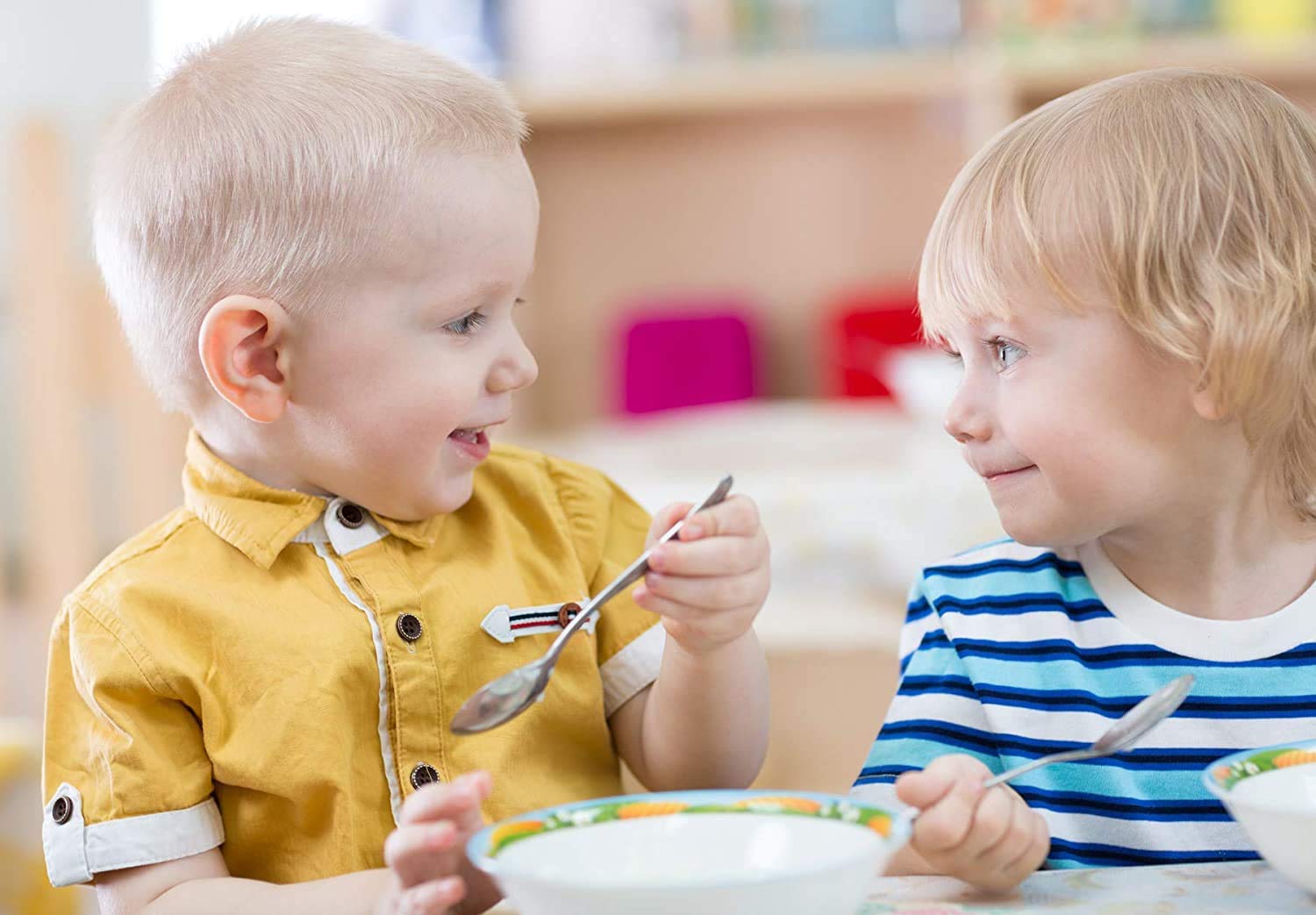 CHILLOUT LIFE Stainless Steel Kids Silverware Set 6 Pieces - Child and Toddler Safe Flatware - Kids Utensil Set - Metal Kids Cutlery Set (Includes 3 Small Kids Spoons & Kids 3 Forks)