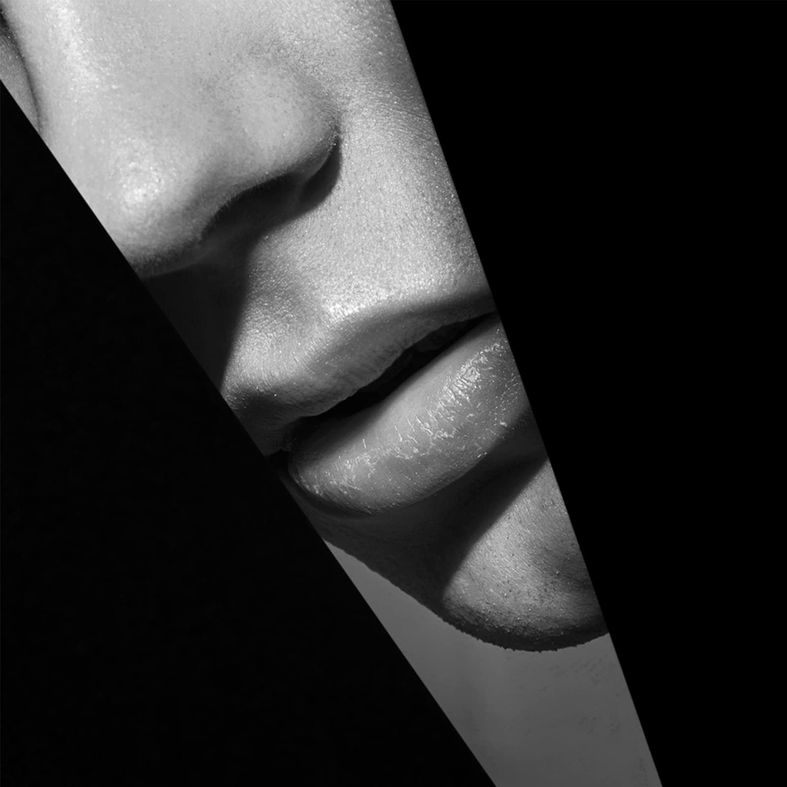 Derek Lam Give Me The Night - Fresh and Soft Floral Fragrance with Powdery and Mossy Accords - Notes of Bergamot, Freesia, Amber and Musk - Body Spray for Women - 8 oz Fragrance Mist