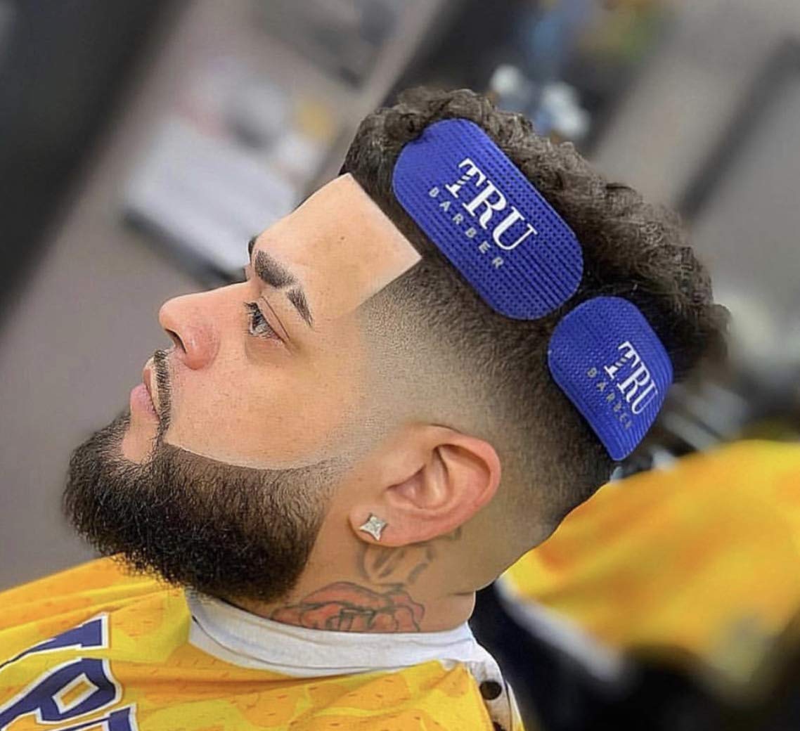 TRU BARBER Hair Grippers for Men and Women - Salon and Barber, Hair Clips for Styling, Sectioning, Cutting and Coloring, Nonslip Grips, Hair holder (Blue)