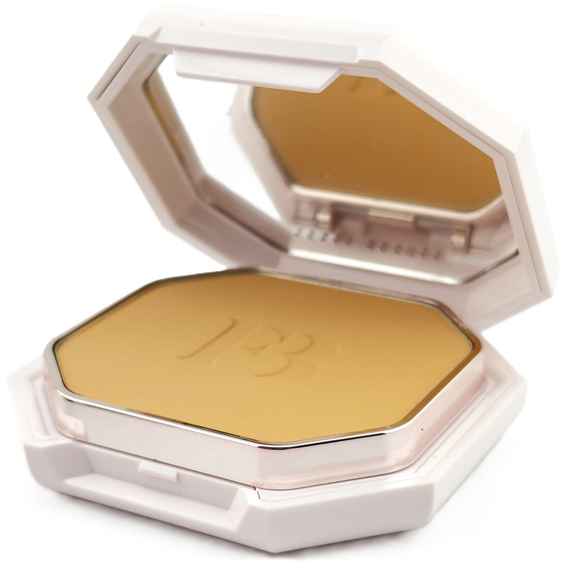 Fenty Beauty by Rihanna Pro Filt’r Soft Matte Longwear Powder Foundation 235